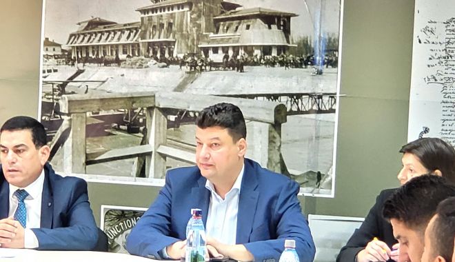 Delegația Regatului Hașemit al Iordaniei, în vizită de lucru la Autoritatea Vamală Română - delegatiaregatuluihasricemitalio-1666869011.jpg