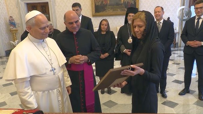 Delegație bulgară condusă de președinta Parlamentului, primită de papa Leon al XIV-lea - delegatie-1779613565.webp