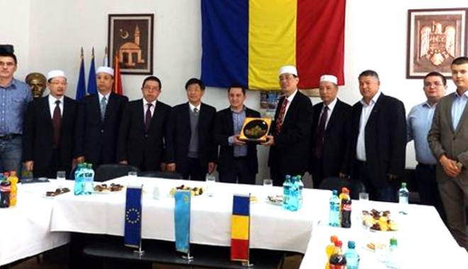 Delegație din China, în vizită la UDTTMR - delegatiedinchinaudttmr-1429809871.jpg