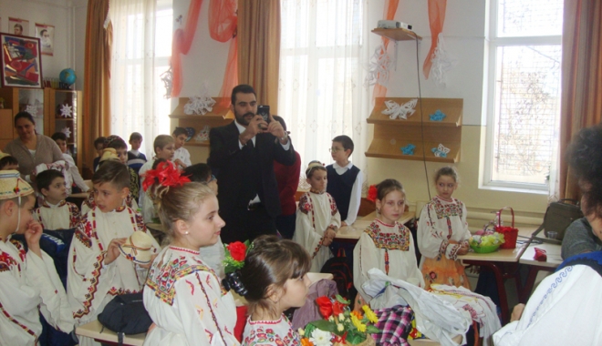 Delegație din Turcia la Școala nr. 10 - delegatiedinturcia-1482072588.jpg