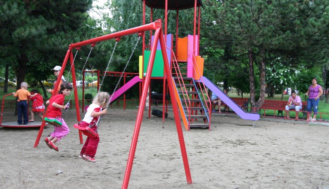 Cum va fi vremea duminică, la Constanța - delfinariuturistiparc83-1336896584.jpg