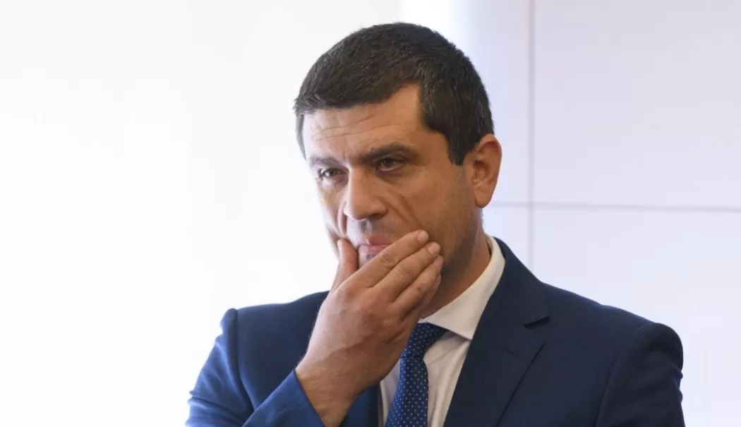 Senatorii PSD cer demisia ministrului Radu Miruţă: „Apărarea ţării nu e o joacă pentru amatori”