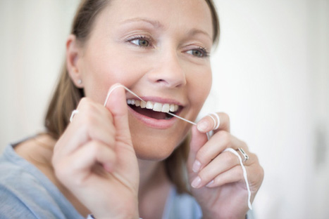 Cum se folosește corect ața dentară - dentalfloss467x312-1381187238.jpg