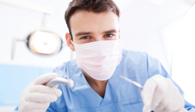 Defectele unui stomatolog de succes - dentist-1478181712.jpg