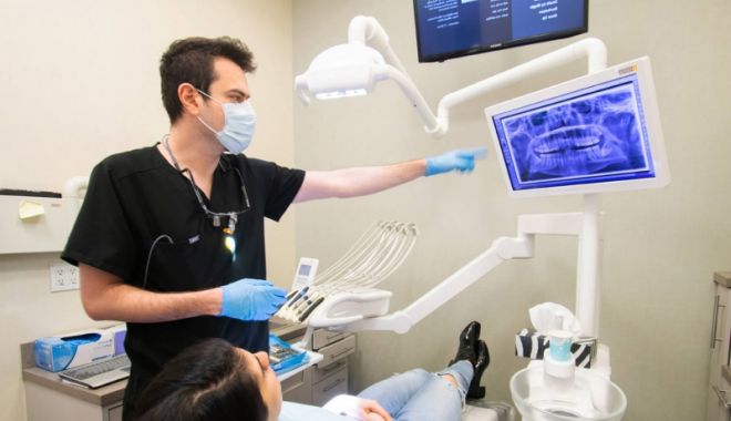 Revolta medicilor dentiști a dat roade: Deciziile CMSR, abrogate - dentist-1688746384.jpg