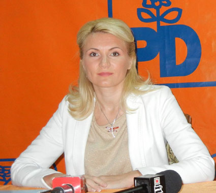 Deputații PDL condamnă refuzul USL de a majora alocația pentru copii - deputatiipdl-1386783855.jpg