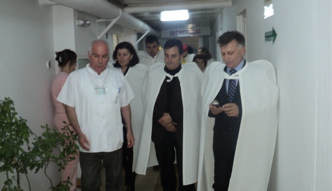 Deputatul Mihai Lupu, în vizită la spitalul din Medgidia - deputatullupu-1353336476.jpg