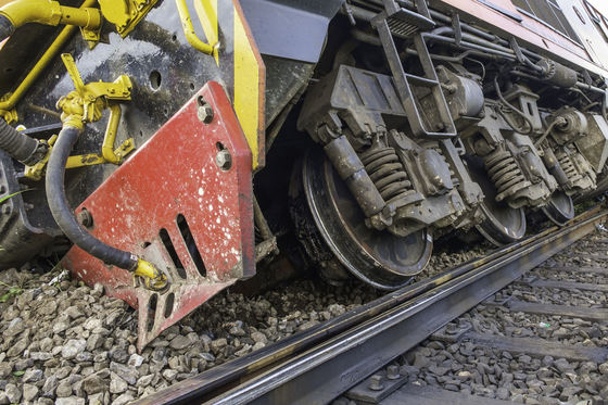 Locomotivă de marfar deraiată, în urma unui accident la ieșirea din Fetești - deraiatrf-1554213720.jpg