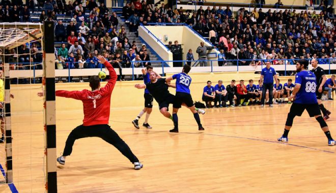 Derby județean  în liga secundă  de handbal - derby-1542301203.jpg