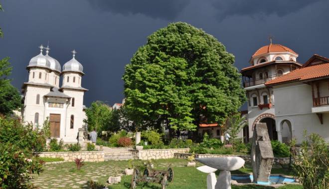 Ne pregătim de praznicul Izvorului Tămăduirii - dervent-1428992981.jpg
