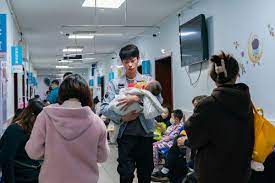 Virusologii atrag atenția! Valul de pneumonii din China ajunge în Europa