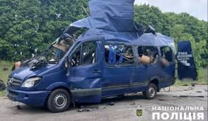 Nouă oameni au murit în urma unui atac rusesc asupra unui autobuz civil în Ucraina - descarcare-1747469492.jpg