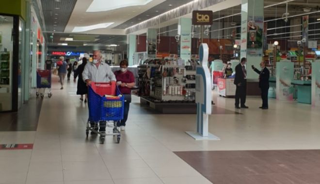 Obloane ridicate la mall-uri! 