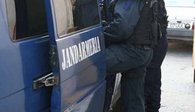 DESCINDERI CU MASCAȚI la hoții din Cuza Vodă - descinderi1310585426-1359632875.jpg
