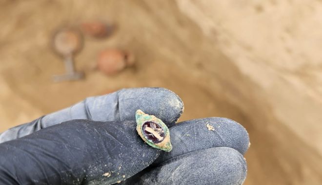 O nouă descoperire a arheologilor constănțeni în necropola Tomisului