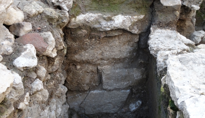 Noi descoperiri din perioada romană  în Cetatea Tomis. Ce au găsit arheologii - descoperiri1-1515427976.jpg