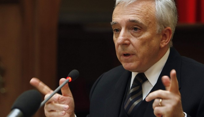 Mugur Isărescu, pe primul loc în topul încrederii în persoanele publice - descrcare-1379285449.jpg