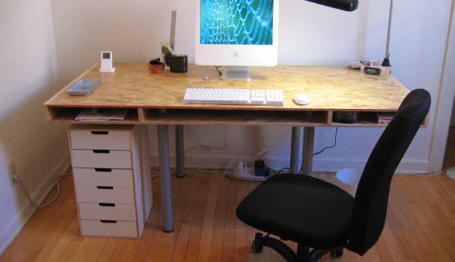 Metoda inedită prin care un bărbat și-a luat concediu de 12 ori - desk-1427560685.jpg