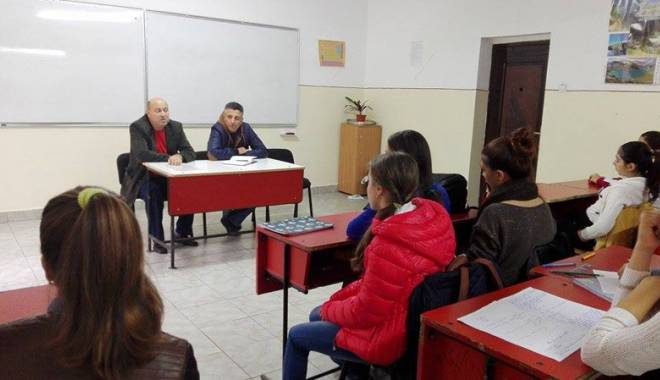 Despre capcanele vieții de adolescent și riscurile vârstei - desprecapcanele-1445795061.jpg