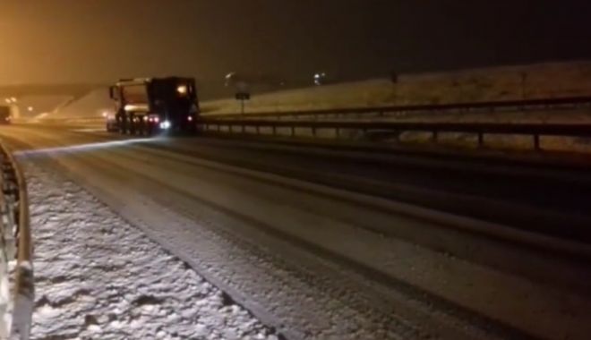 VIDEO. Ninsoare intensă pe Autostrada Soarelui - deszapezire-1611695015.jpg