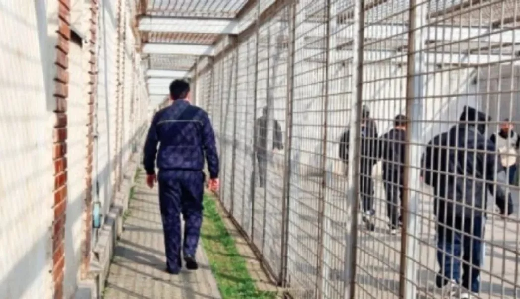 Alertă la graniță! Un deținut periculos a evadat din penitenciar - detinut-1770373543.webp