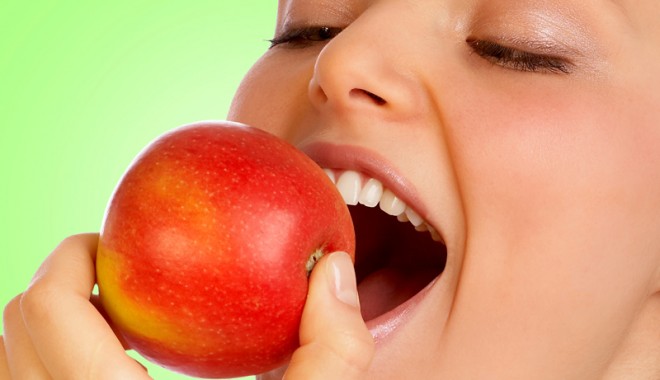 Cum să ne curățăm organismul după sărbătorile pascale - detox-1334593842.jpg