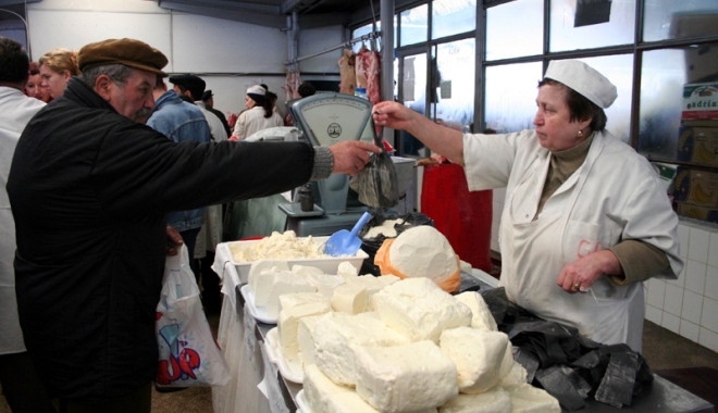 Dezastru în centrele de prelucrare a produselor alimentare. O unitate de lapte a fost închisă! - dezastruincentrele-1490115684.jpg