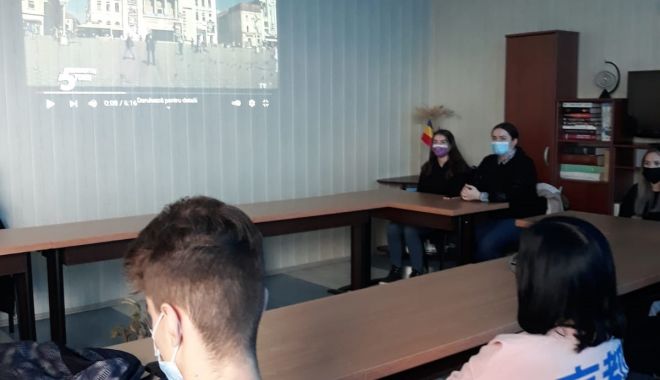Rolul evenimentelor din Decembrie 1989, în dezbaterea elevilor Colegiului Economic Mangalia - dezbatereelevimangalia-1640113478.jpg