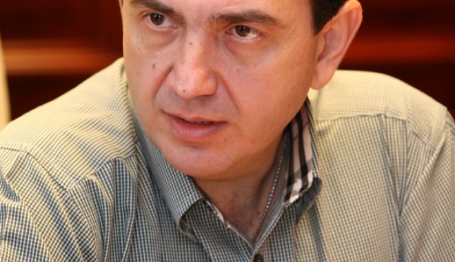 Palaz i le pregătește lui Mazăre - dezbatereprefecturadn2aautostrad-1311019222.jpg