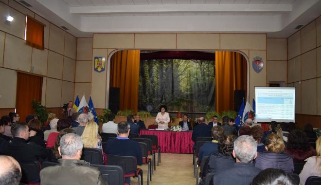 Dezbatere publică privind bugetul Primăriei Cumpăna. Care este valoarea investițiilor - dezbaterepublica-1555247486.jpg