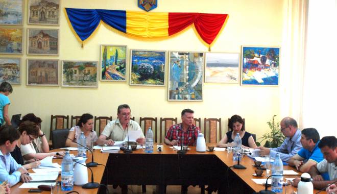Dezbatere publică privind PUZ-ul, la Primăria Medgidia - dezbaterepublicamedgidia-1452612731.jpg