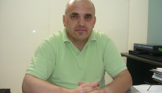 De ce instituțiile statului pun inutil cetățenii pe drumuri? - dezideriududas-1308681346.jpg