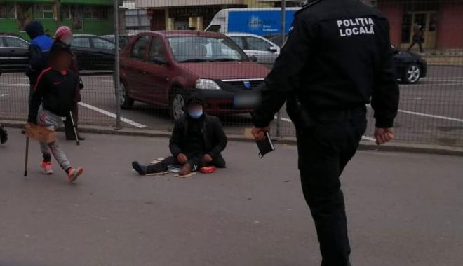 Cerşetorii din Constanţa, luaţi la bani mărunţi de poliţişti. Apel de la Primăria Constanţa, către locuitori