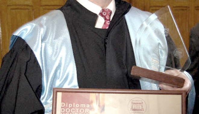 Cine va primi titlul de Doctor Honoris Causa - dhctudorelciurea-1403193011.jpg