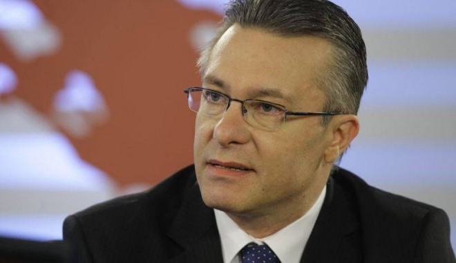 Cristian Diaconescu se întâlnește astăzi cu secretarul general al NATO - diaconescucp7403bb48c2e453-1331212070.jpg