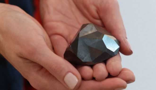 Diamantul negru 