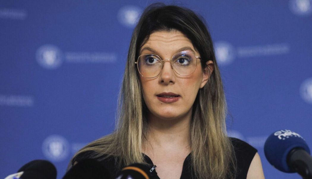 Angajații Romsilva nu mai primesc zece salarii bonus de pensionare - dianabuzoianu3e1757079512712-1759226234.jpg