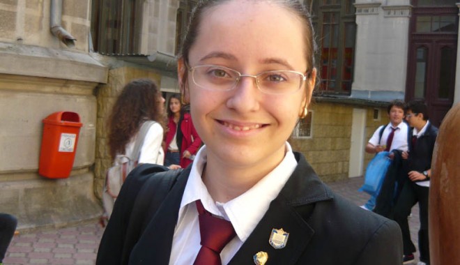 Diana Andreea Catană, la Olimpiada Internațională de Științe - dianacatana-1349799994.jpg