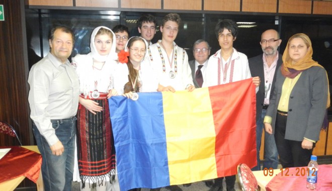 Constănțeanca Diana Catană a obținut medalia de argint - dianasiechipaj-1355244870.jpg