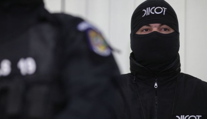 Bărbat reţinut pentru trafic cu canabis - diicota-1692360042.jpg