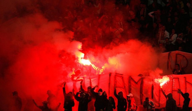 Derby-ul Dinamo-Steaua, plin de incidente! - dina-1368256861.jpg