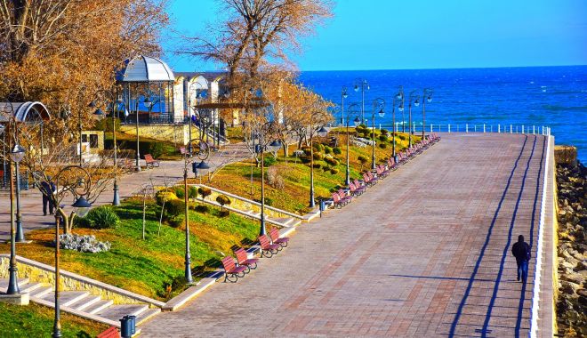 Veste bună pentru plimbăreți! Wi-Fi gratuit pe faleza Cazinoului din Constanța - dinacestan-1579035083.jpg