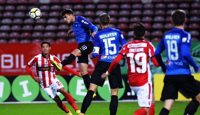 Scandal la Ovidiu! Meciul FC Viitorul- Dinamo întrerupt! Intervin forțele de ordine! - dinamoviitorul-1563219592.jpg