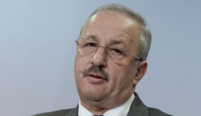 Ministrul Vasile Dîncu, declarație despre stagiul militar obligatoriu, în contextul crizei din Ucraina - dincu-1643546768.jpg