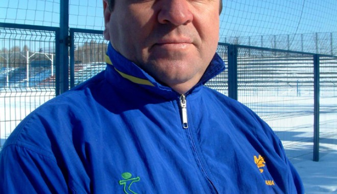 Antrenorul Nicușor Dinu va face și desface grămezi în Ceruri - dinunicusorprofrugbygf2-1327686364.jpg