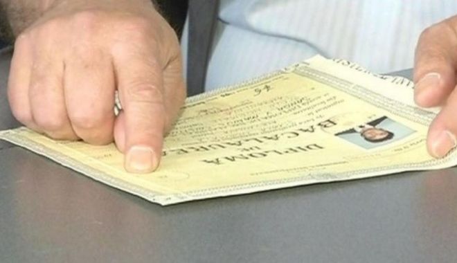 Angajat la Curtea de Conturi cu diplomă de studii falsă - diploma-1667831936.jpg