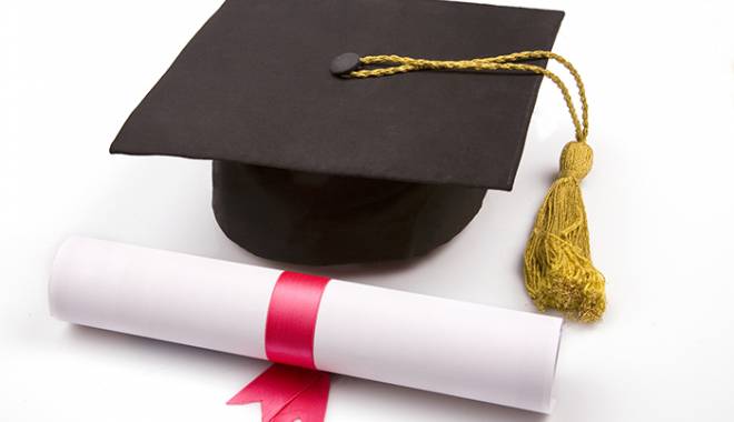 Începe controlul tezelor de doctorat! Iată cine face parte din grupul de lucru - diplome-1450110588.jpg