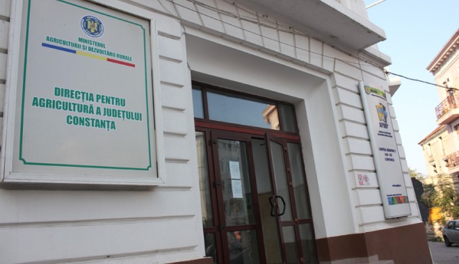 Direcția Agricolă Constanța primește și în week-end cereri pentru suta de lei la hectar - directiaagricola-1350068107.jpg