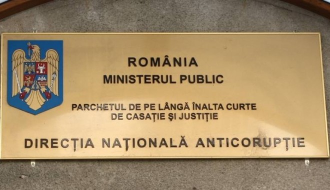 Primar urmărit de DNA, pentru fapte de corupție - directianationalaanticoruptie-1410176722.jpg