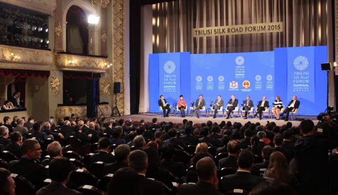 Directorul Administrației portului Constanța a participat la Tbilisi Belt & Road Forum - directoruladministratieiportului-1511960070.jpg